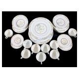 Spode Buttercup 30 Piece Dinner China Set