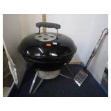 WEBER TABLETOP GRILL & SPATULA