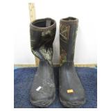 RED HEAD RUBBER BOOTS -- KID