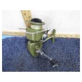 COMPAC HORNET IV FISHING REEL