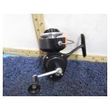 LIONEL / AIREX MASTEREEL ASTRA FISHING REEL