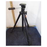 CAMERA TRIPOD