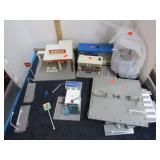 TOMY TOY CITY STREETS & BUILDINGS