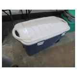 LARGE STORAGE TUB W/ LID