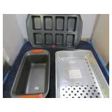 BAKING PANS