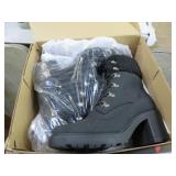 LIKE NEW-- JUSTFAB WOMAN