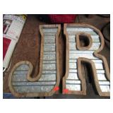 WALL DECOR LETTERS J & R