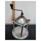 VINTAGE HAPPY-ANDY JUICER