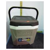 IGLOO 12qt COOLER