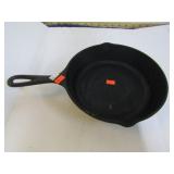 LODGE CAST IRON 8" SKILLET