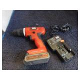 BLACK & DECKER 20 VOLT CORDLESS DRILL