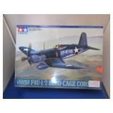 1:48 F4U-1/2 CORSAIR AIRPLANE MODEL