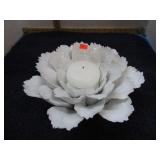 METAL FLOWER CANDLE STAND