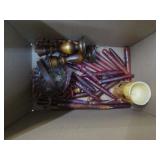 CANDLES & CANDLE HOLDERS