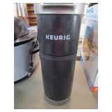KEURIG COFFEE MAKER