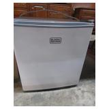 BLACK & DECKER REFRIGERATOR