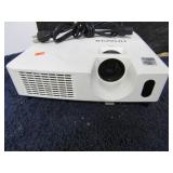 HITACHI VIDEO PROJECTOR -- WORKS