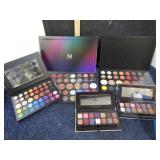 ASSORTED EYE SHADOW MAKE-UP