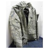 GORETEX MILITARY PARKA -- LG / REG