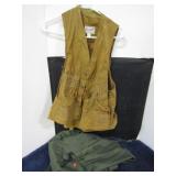 HNTING VEST & DUFFLE BAG