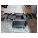 CABOODLES CANTILEVER CASE