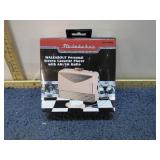 WALKABOUT RADIO / CASSETTE PLAYER