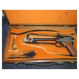 CROSSBOW PISTOL -- NO STRING - CLAMP BLOCK BROKEN