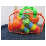 CHILDS BOWLING SET