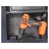 BLACK & DECKER CORDLESS DRILL -- WORKS