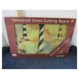 LIGHTHOUSE TEMPERED GLASS CUTTING BOARD