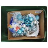 TUB LOT-- CHRISTMAS ORNAMENTS