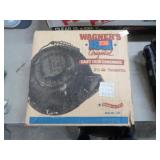 WAGNER CAST IRON 2 1/2 QT KETTLE