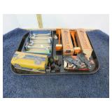 VINTAGE LIONEL STREET LIGHTS, ETC