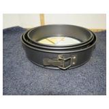 SPRINGFORM CAKE PAN SET
