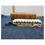1933 ARCADE TOY CAST IRON GREYHOUND LINES TRUCK