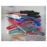 KITCHEN KNIVES & WHISKS