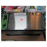 FOOD SAVER VACUUM SEALER
