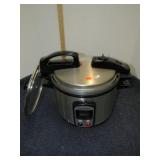 PRESSURE COOKER