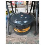 21 1/2 qt ENAMELWARE POT