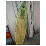 SURF BOARD -- MISSING 2 FINS