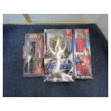 AVENGERS FIGURES & STAR WARS WATCH