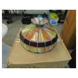 STAINED GLASS HANGING LIGHT FIIXTURE