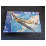 1:32 SUPERMARINE STITFIRE AIRPLANE MODEL