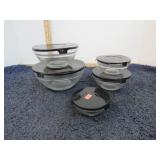 GLASS BOWLS & LIDS