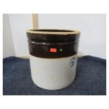 2 gal STONEWARE CRODK W/ BIG CRACK