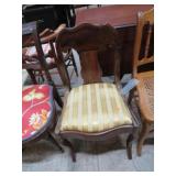 ANTIQUE CHAIR