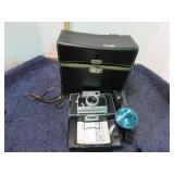 VINTAGE POLAROID INSTANT CAMERA