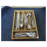 ASSORTED UTENSILS