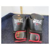BOXING GLOVES