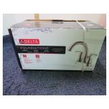(NIB) DELTA LAVATORY FAUCET
